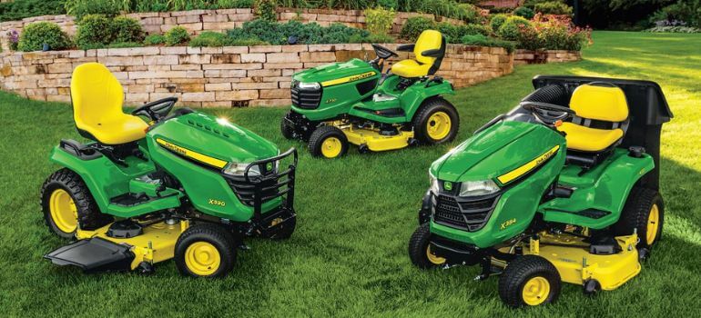 Husqvarna vs John Deere Lawn Tractor: Which One Is Right for You?