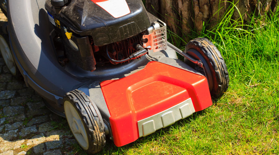 How Does a Fuel Pump Work on a Lawn Mower