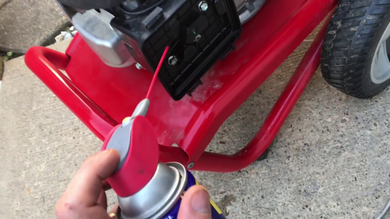 How to Spray Starter Fluid into Riding Lawn Mower